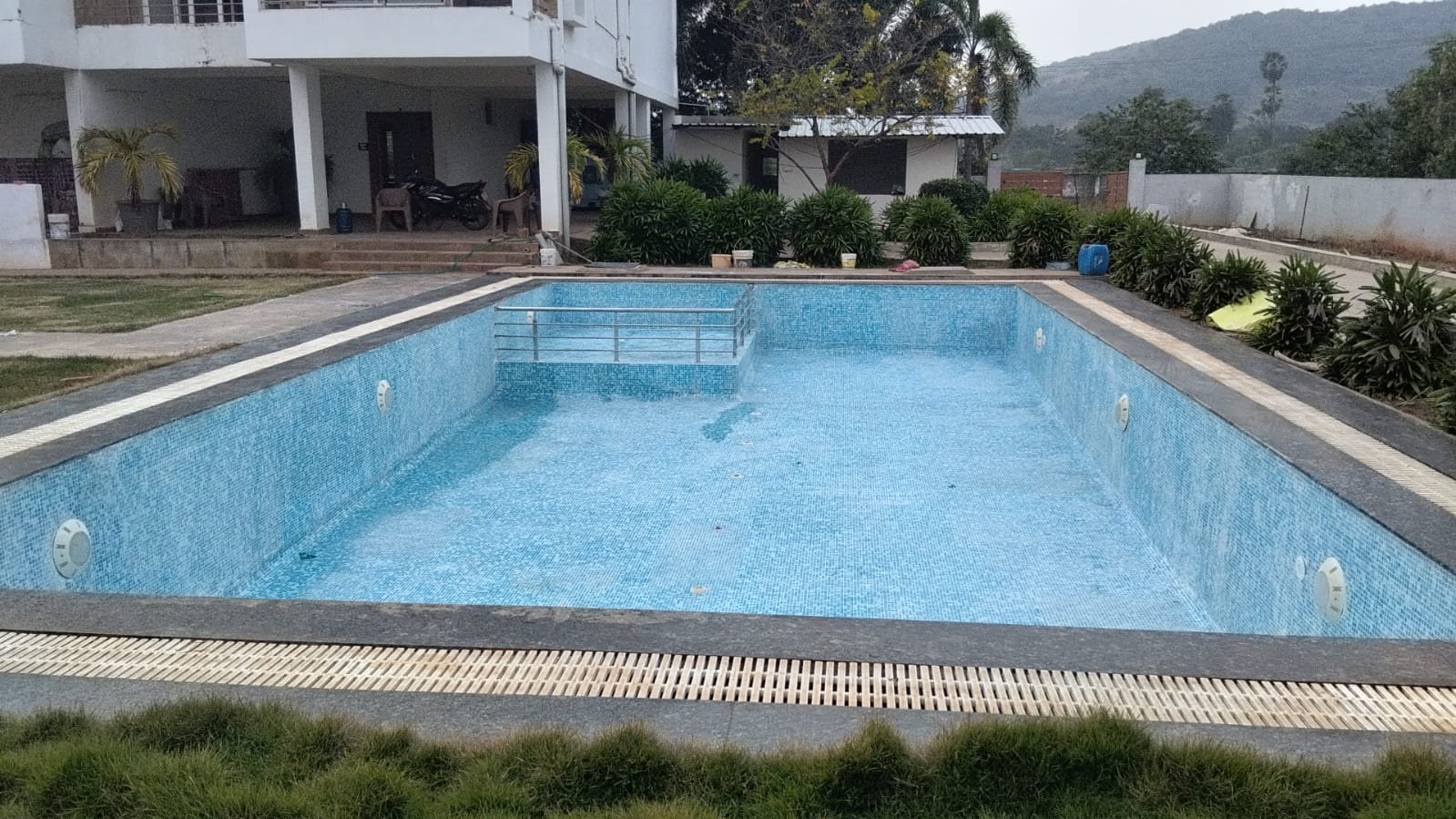 Luxury Swimming Pool